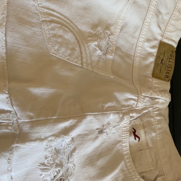 Hollister - Picture 8 of 13